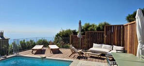 Outdoor pool, a heated pool - Casa Lunga in Erbalunga- A stone's throw from the beach (Brando)