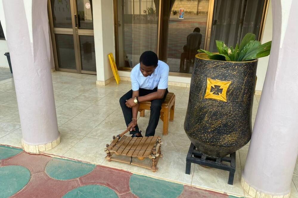 PRESTIGE GUESTHOUSE Ksi