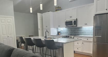 New 2-Bedroom Apartment walk to Guilford College & close to PTI Airport