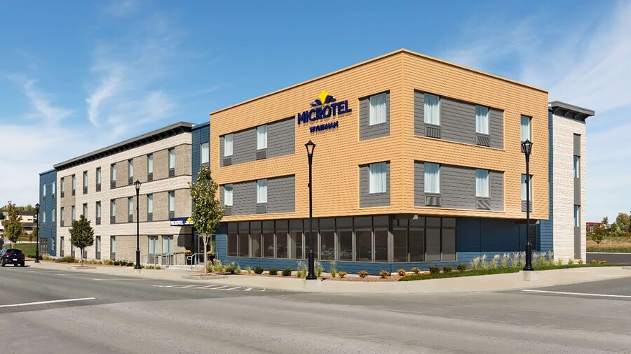 Microtel by Wyndham Lachute