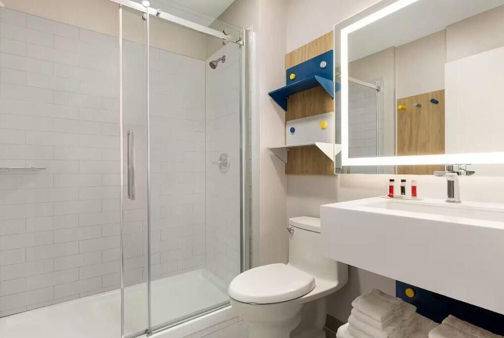 Bathroom | Hair dryer, towels, soap, shampoo