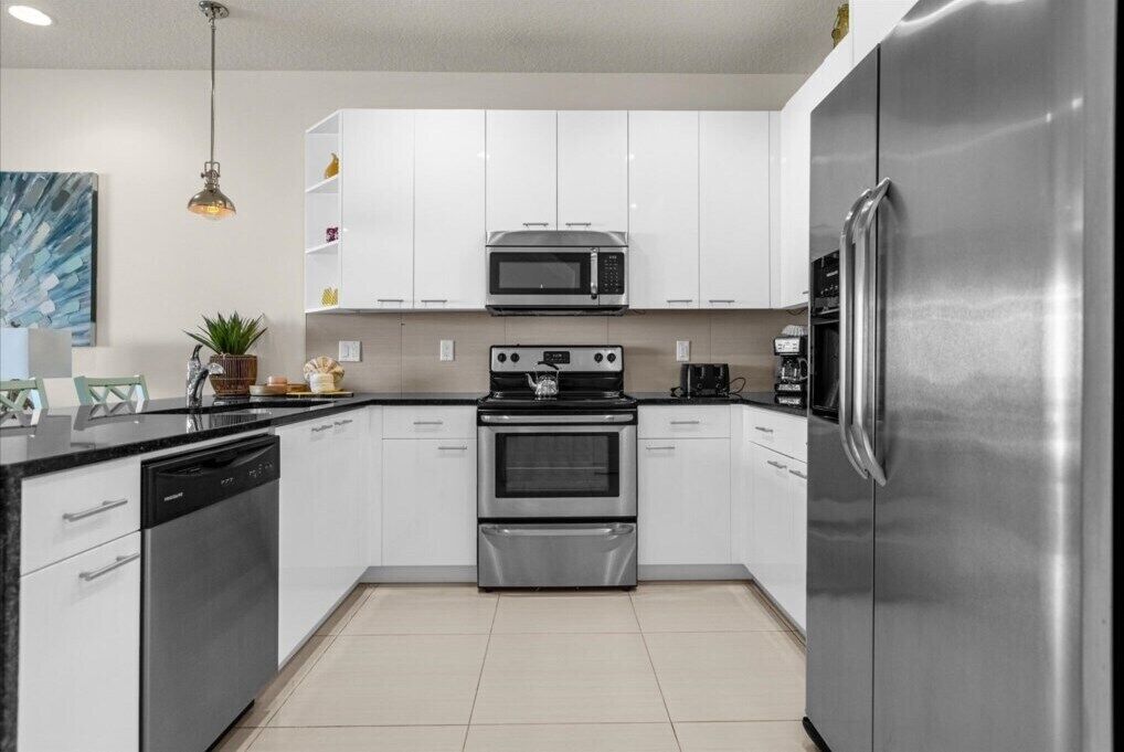 3 Bedroom/ 3 Bathroom Serenity (1623 RC)