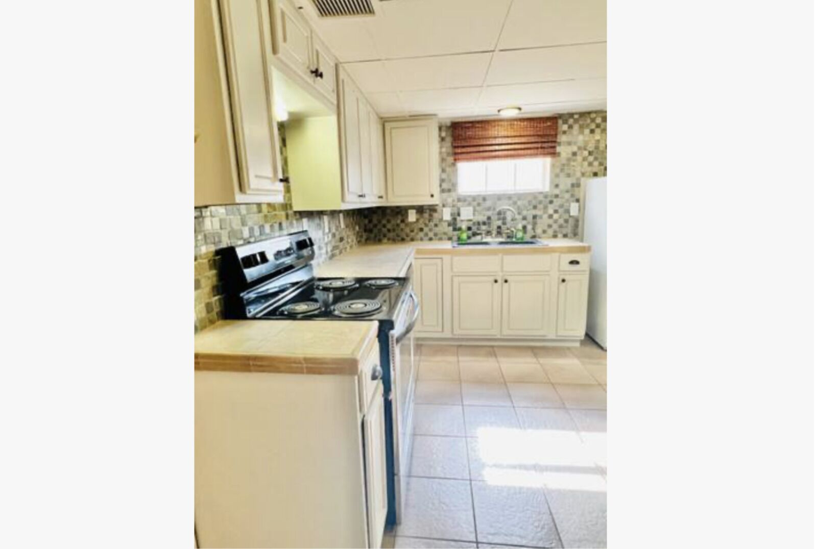 Big 2 story house 3000sqft home Shoebox home