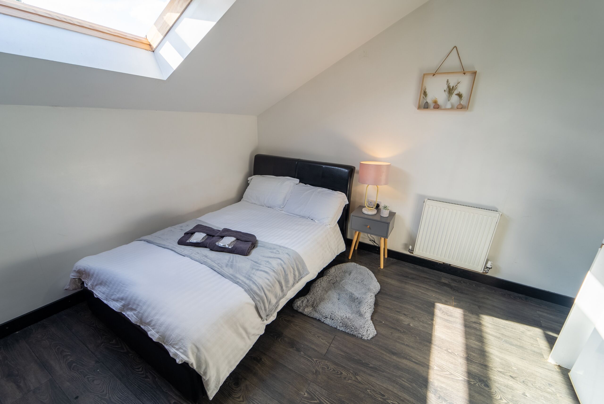 One bedroom studio rental unit near city!