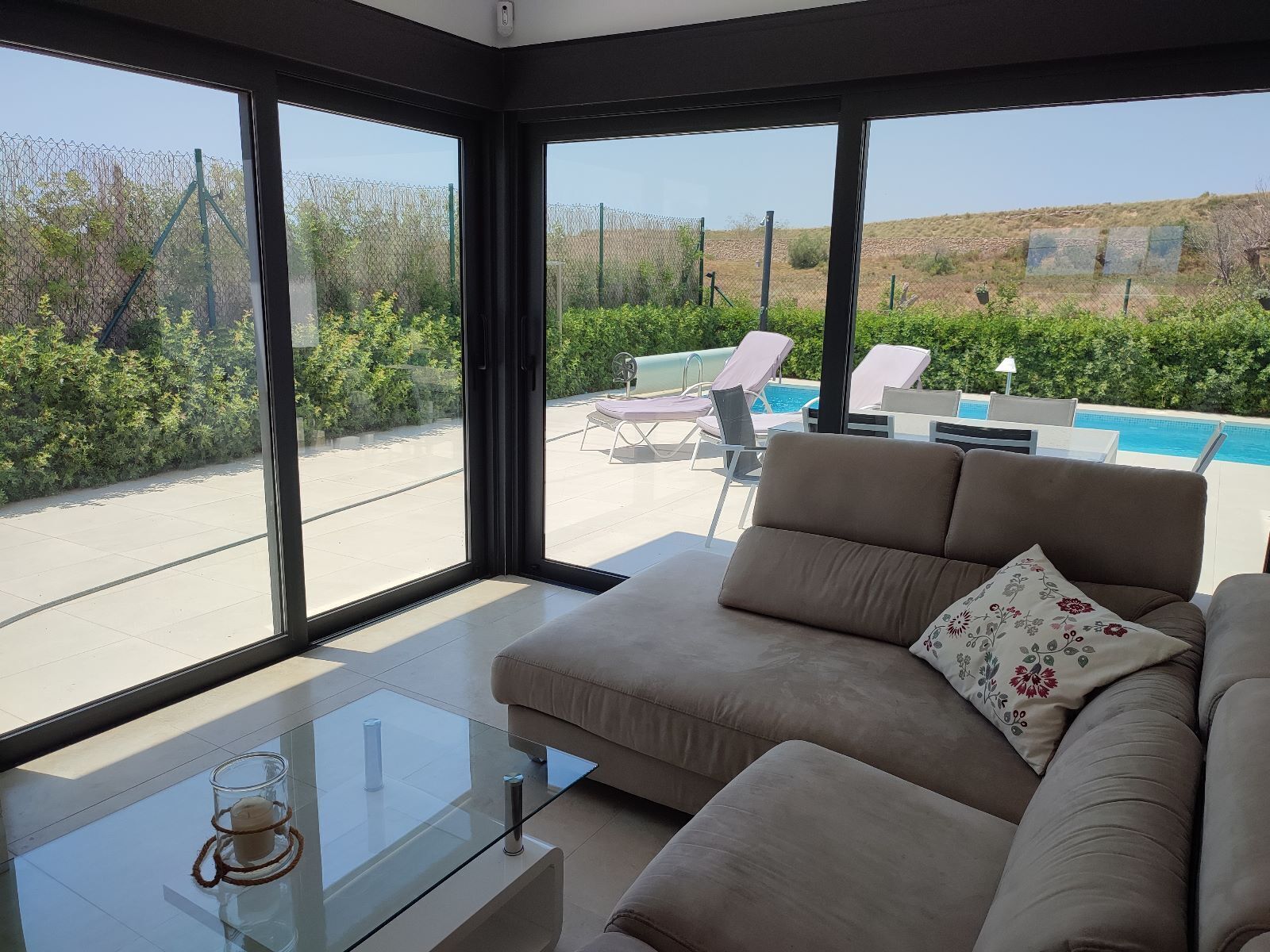 Luxury 3 Bedroom 2 Bathroom Villa with Pool