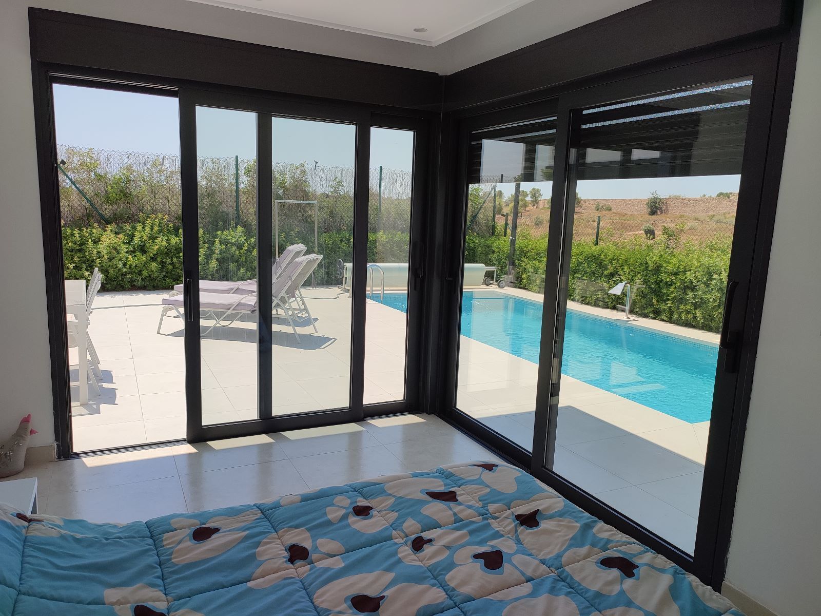 Luxury 3 Bedroom 2 Bathroom Villa with Pool