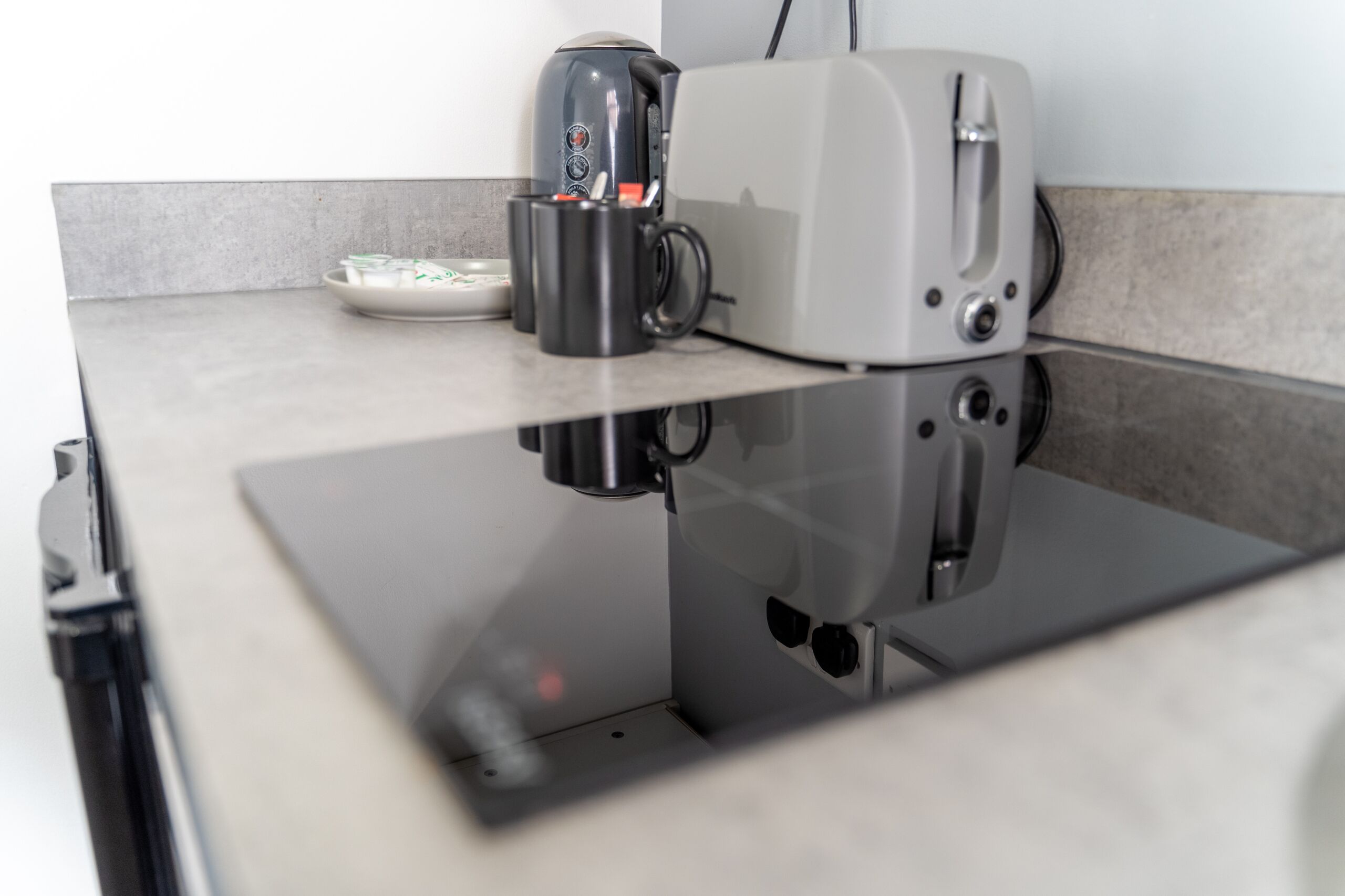 Cosy studio close to QE and UOB!