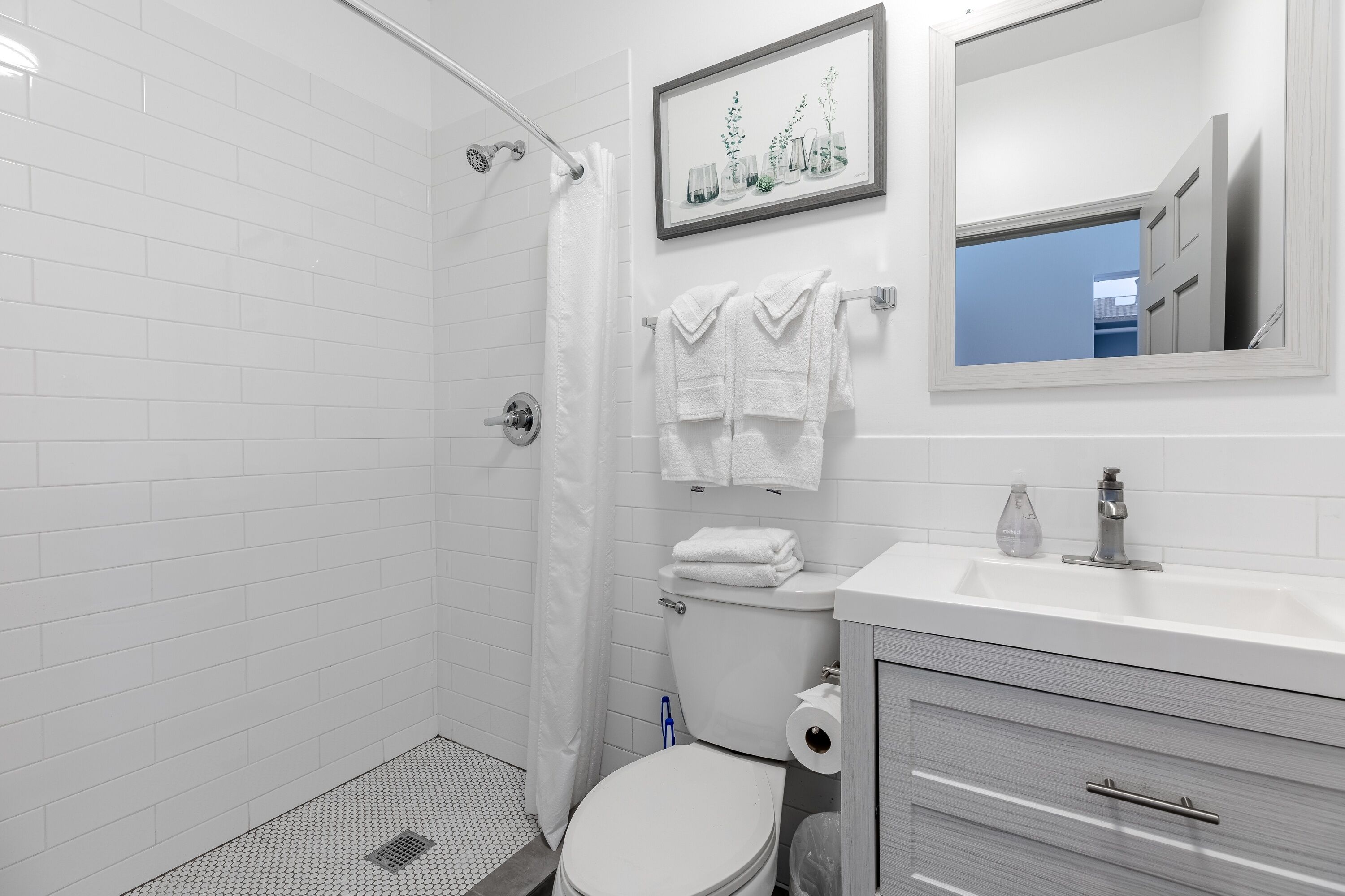 Wicker Park Condo with Gorgeous Roof Deck by RedAwning