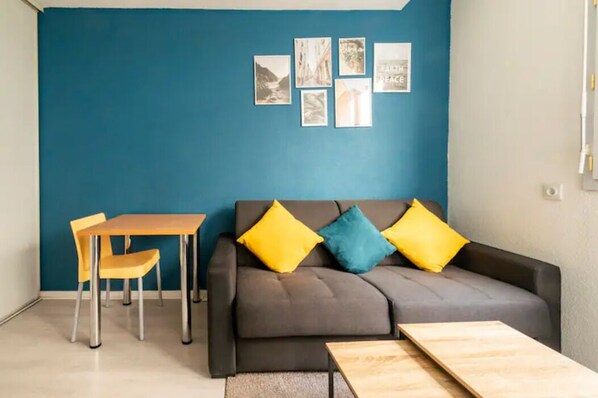 TV - Rouen - Cosy apartment - near downtown (Rouen)