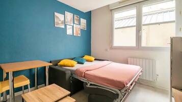 Desk, iron/ironing board, free WiFi, bed sheets