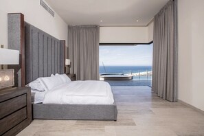 4 slaapkamers, een strijkplank/strijkijzer, wifi, beddengoed