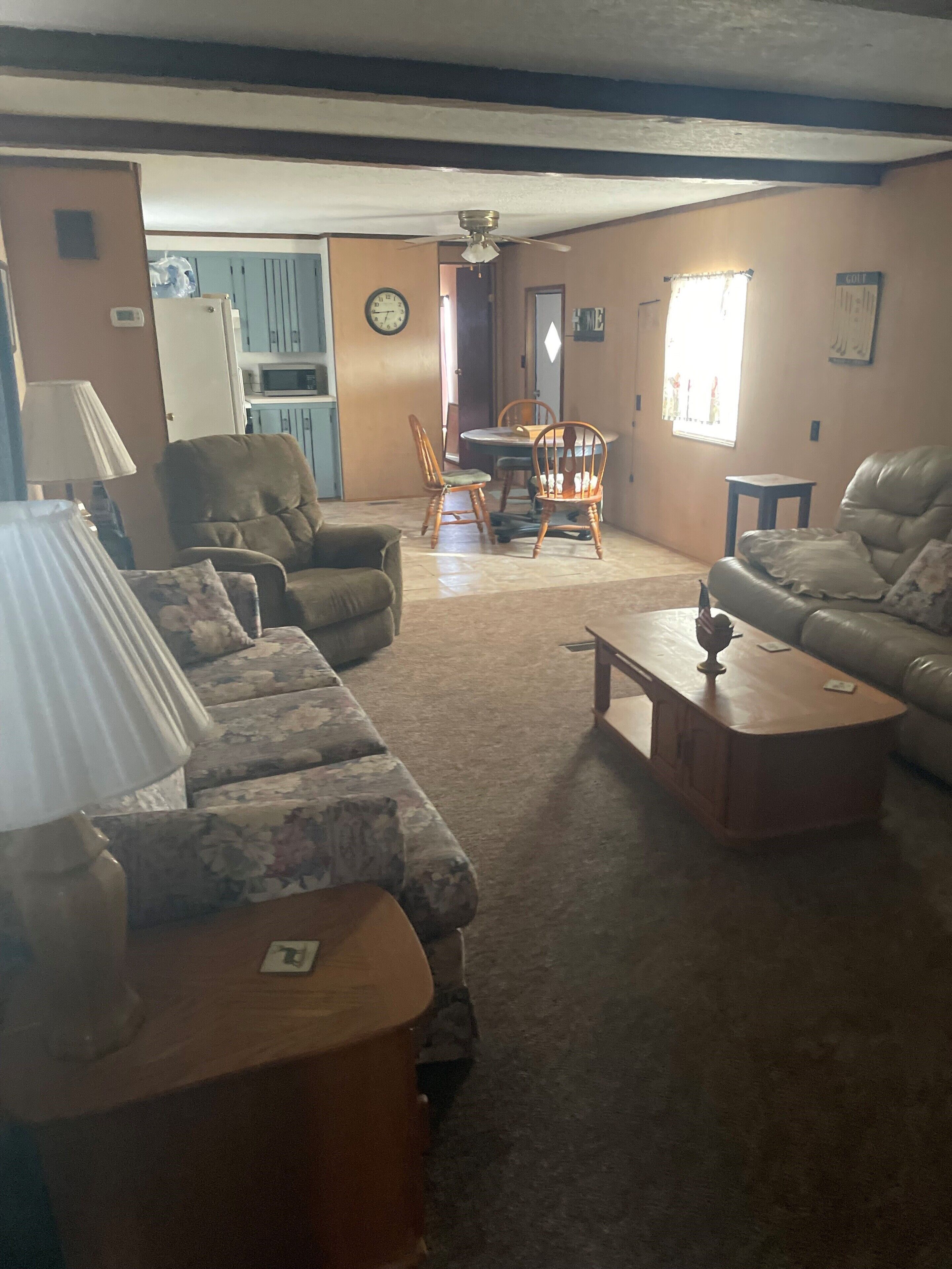 Great Weekend Getaway Close to Lake, Hunters Welcome