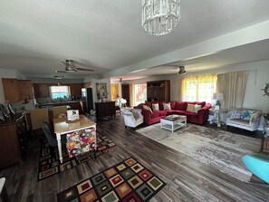 Smart TV, books, stereo