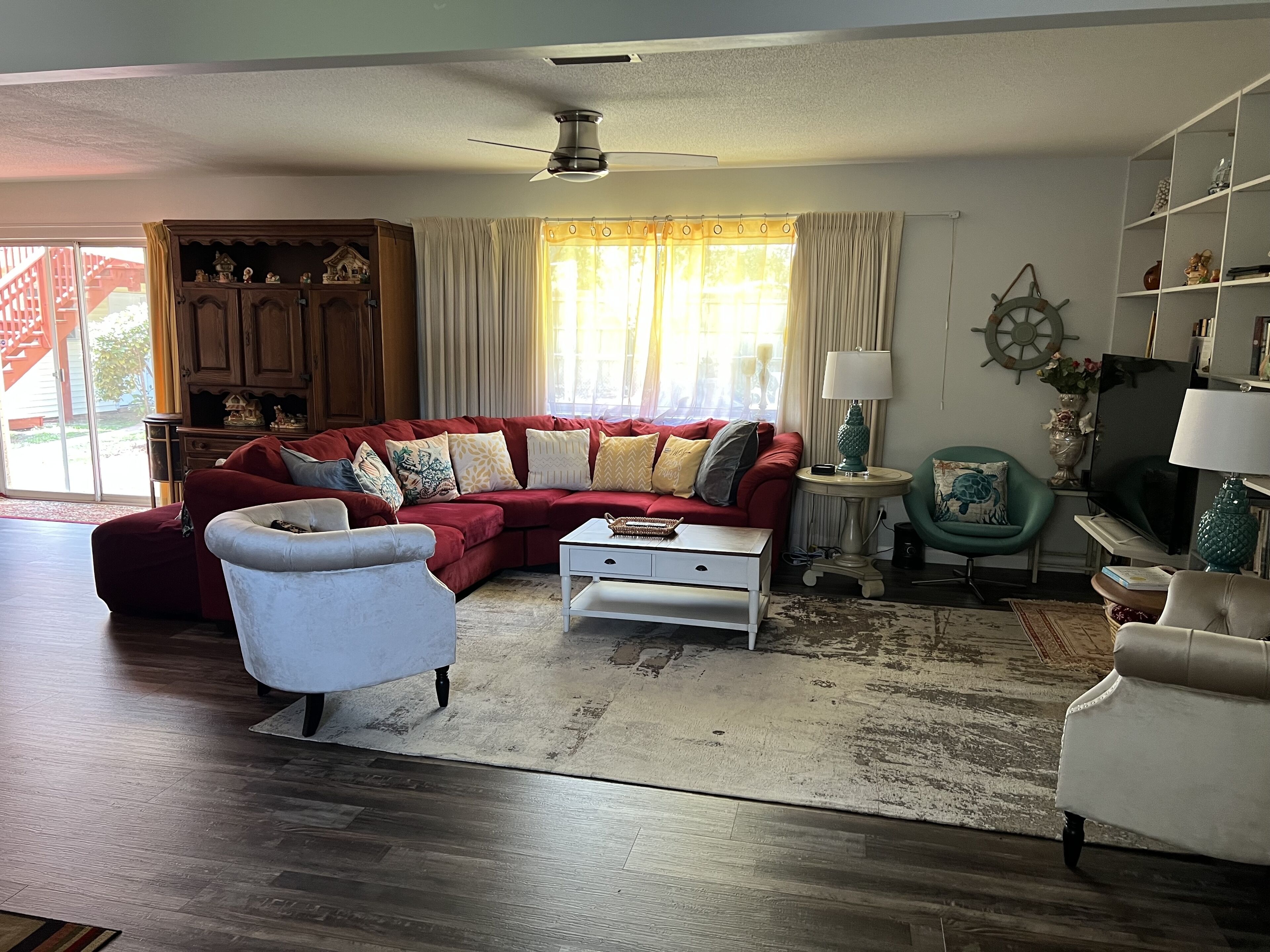 Your own private Pool! Newly Remodeled House with a separate Pool House Suite!