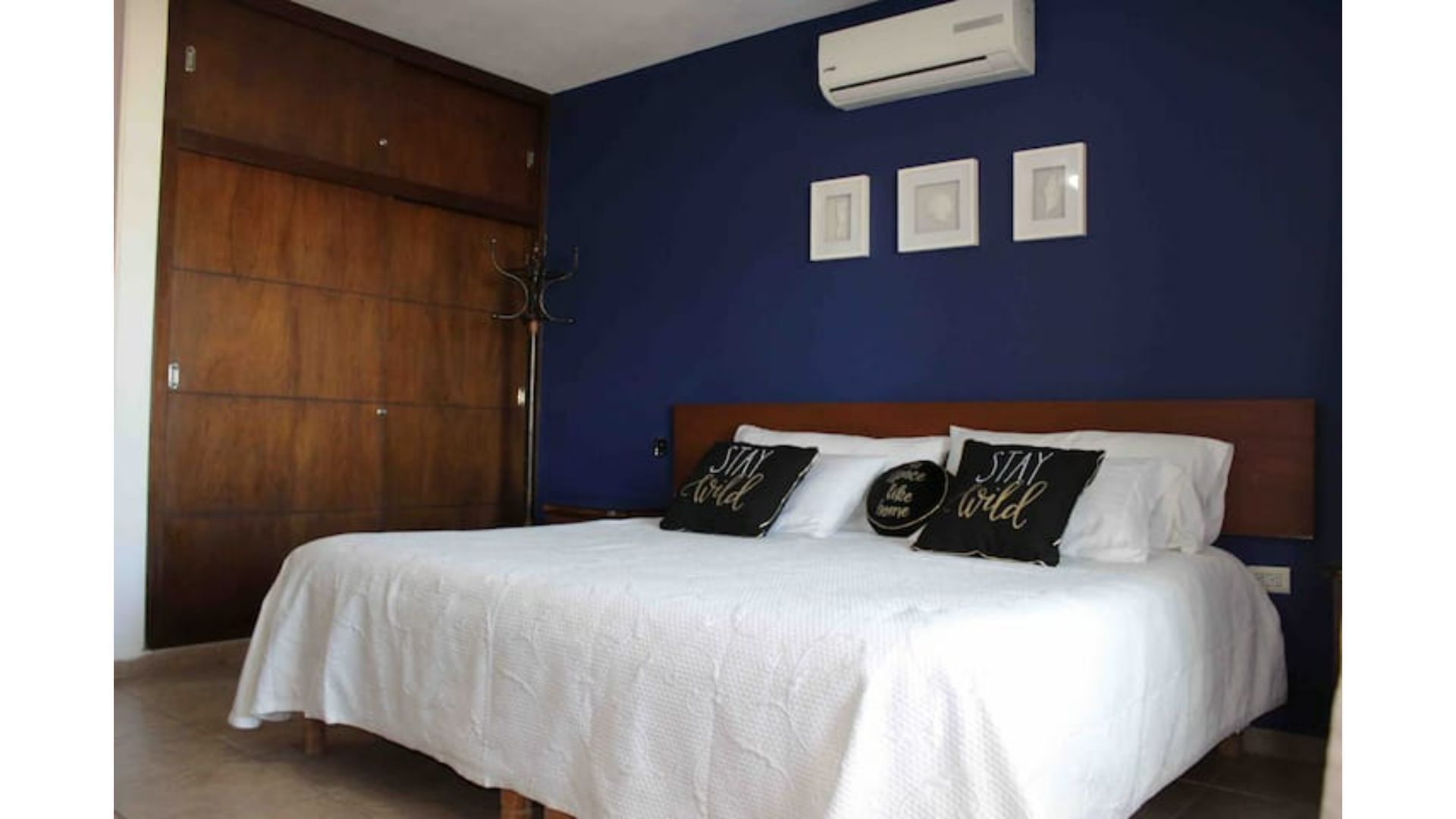 The Paradise of Flowers///