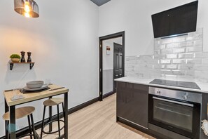 Apartamento superluxo, banheiro privativo (Holyrood) | Cozinha privada