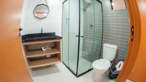 Dusche, Handtücher, Toilettenpapier