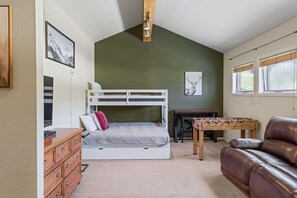 4 soverom, wi-fi og sengetøy