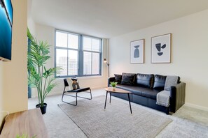 48-inch Smart TV with cable channels, TV