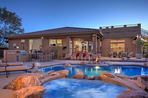 New Listing!  Custom Home  2 ACRES+ True Indoor-Outdoor Living!
