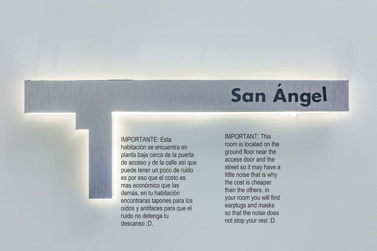 In-room safe, laptop workspace, iron/ironing board, free WiFi