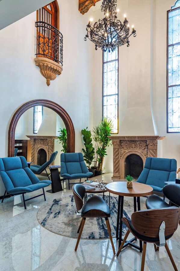 Reception - Casa Castillo (Mexico City)