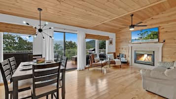 Smart TV, chimenea, videojuegos y tenis de mesa