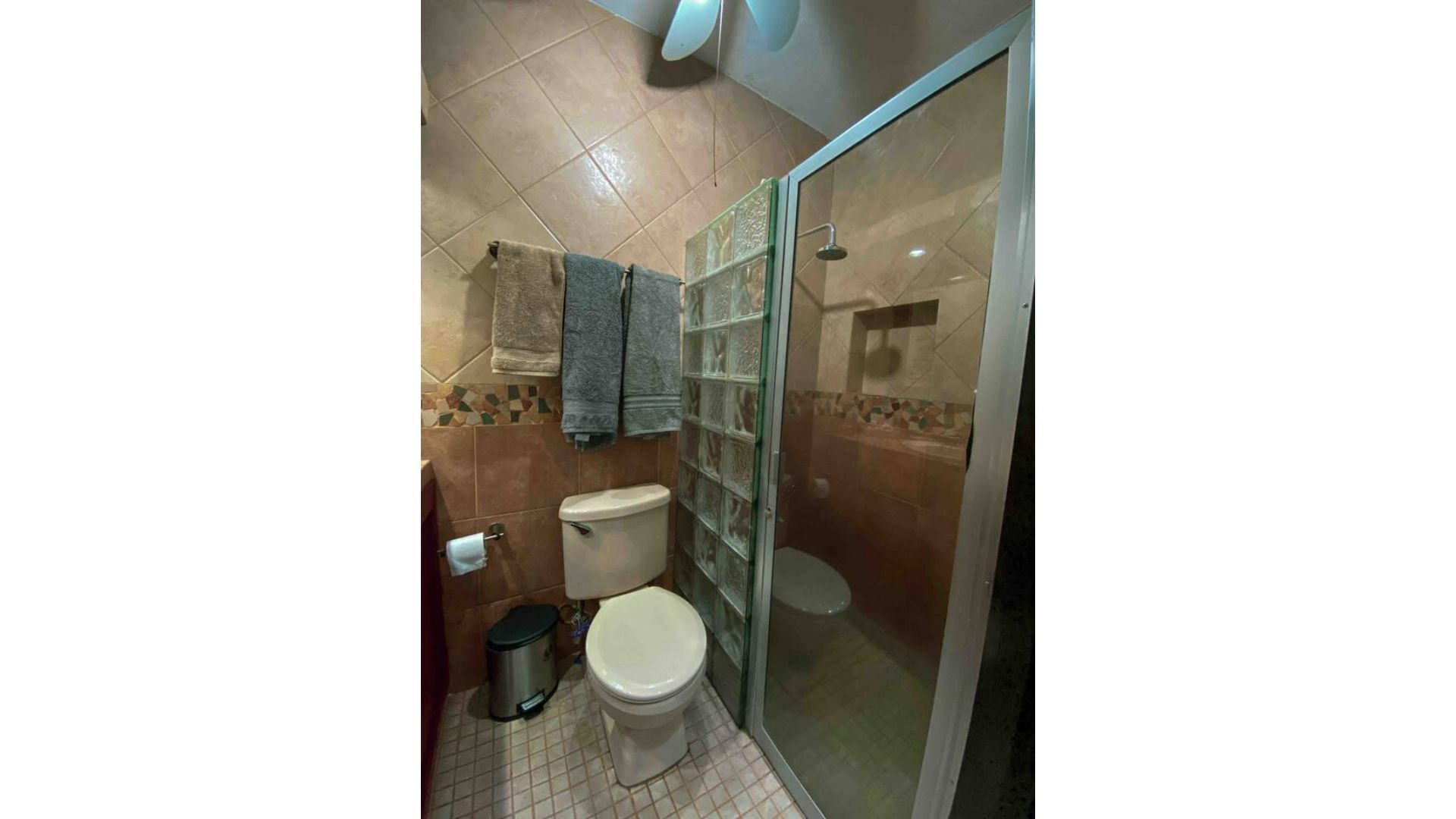 The King's Comfort Flowers