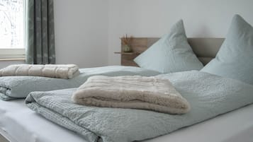 4 bedrooms, in-room safe, travel crib, free WiFi