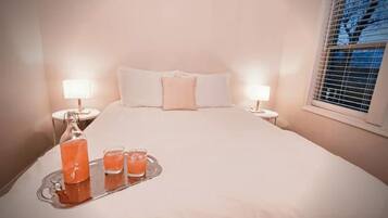 6 Schlafzimmer, Schreibtisch, kostenloses WLAN, Bettwäsche