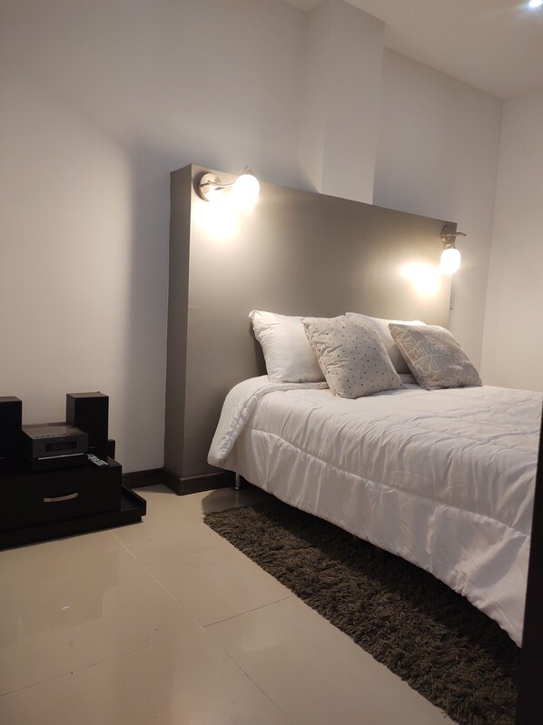 1 Schlafzimmer, WLAN, BettwÀsche