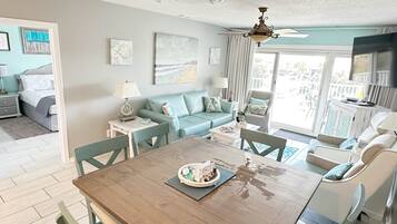 Fernseher, DVD-Player