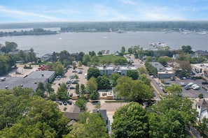 Aerial view - Perfect 2-Bedroom Suite in Downtown Saugatuck! (Upper Level Unit) (Saugatuck)