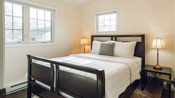 1 bedroom, iron/ironing board, Internet, bed sheets