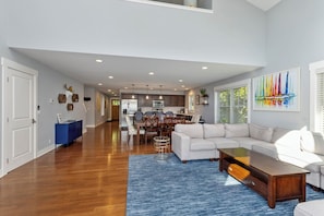 Interior - Spacious 5BR, 3BA Waterfront Home w/Fenced Backyard & Private Boat Dock (Saugatuck)