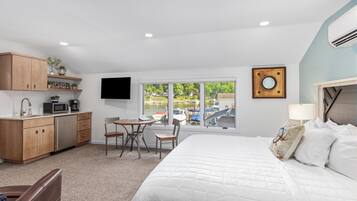 1 bedroom, iron/ironing board, Internet, bed sheets