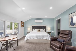 1 chambre, fer et planche à repasser, accès Internet, draps fournis