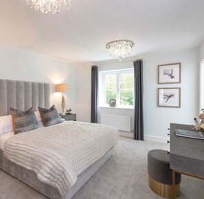 3 bedrooms, iron/ironing board, free WiFi, bed sheets - Wonderful Country Side Home, Winchester near River Test, Winchester Cathedral 6k (Winchester)