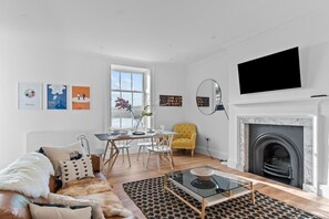 Casa (2 Bedrooms) | Interior
