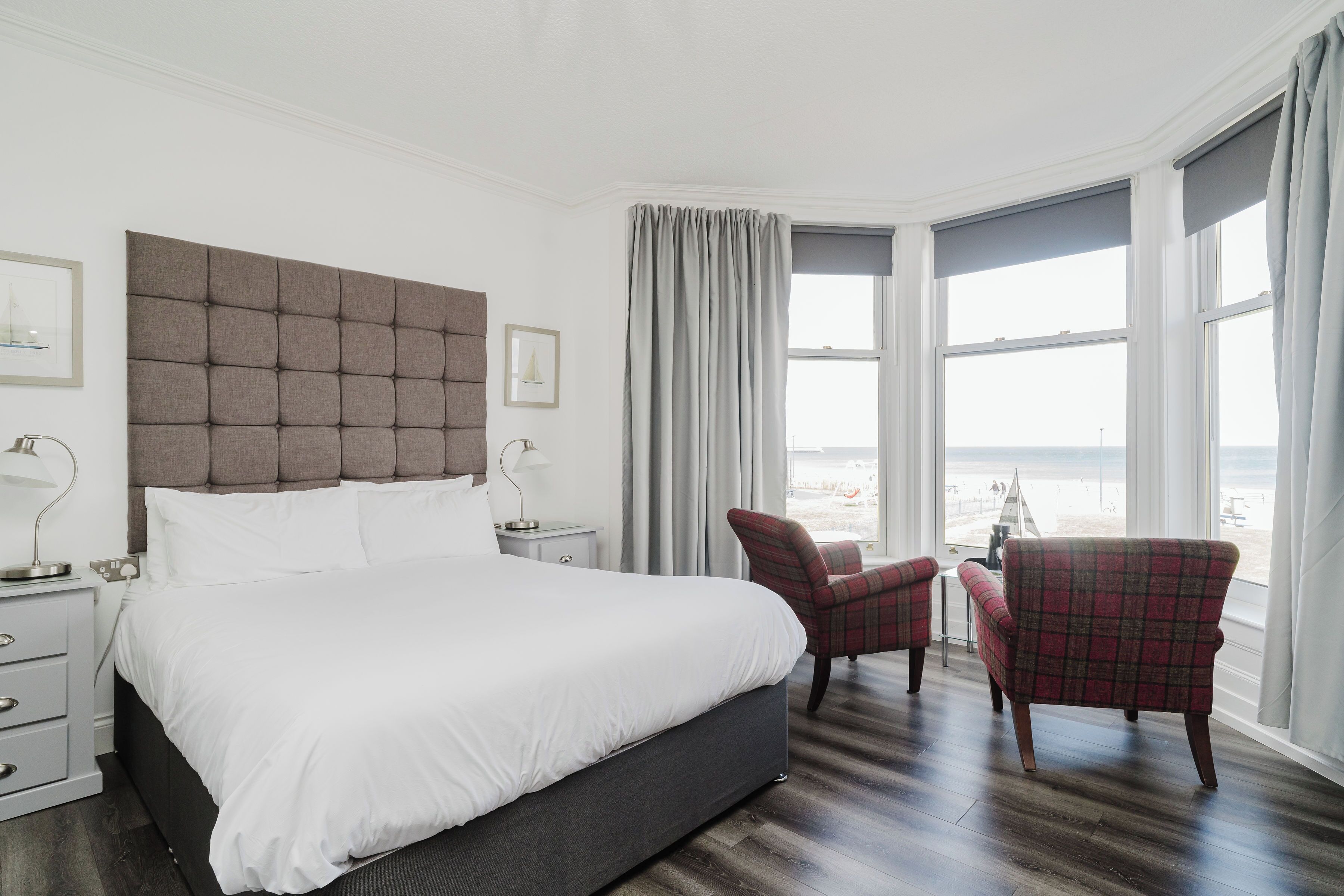Classic Double Room, Sea View | Iron/ironing board, free WiFi
