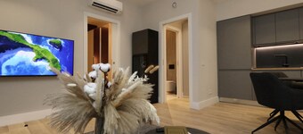 Elegant One-Level Townhouse with Private Terrace · Aldo Moro, Olbia