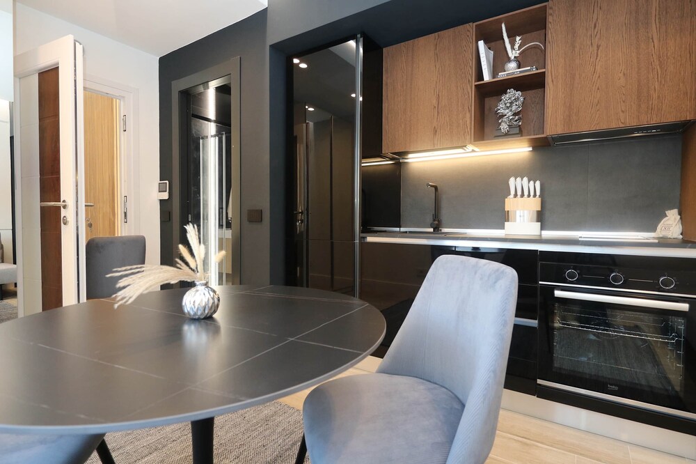 Hidden gem: studio Garibaldi- perfect for couples