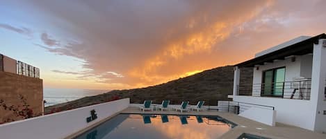 Outdoor pool, a heated pool