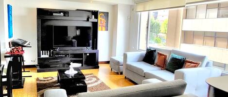 Smart TV, video games, stereo