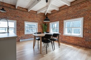 Living area - Les Lofts de la Barricade – Par Les Lofts Vieux-Québec (Québec City)