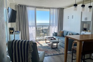 Smart TV, books - Beachfront Studio Fantastic Gulf Views! (Galveston)