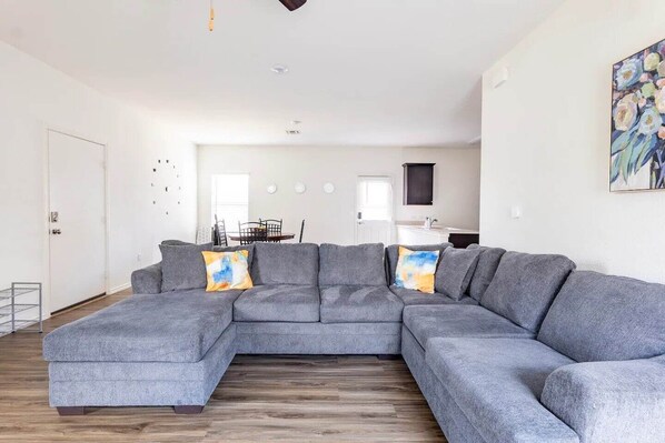 تلفزيون ذكي، مكتب