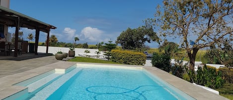 Piscine extérieure