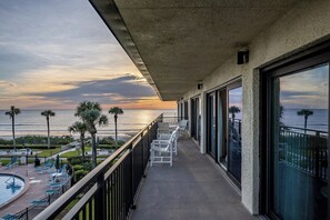 Terrace/patio - Island Oasis at Ocean House 318 (St. Augustine)