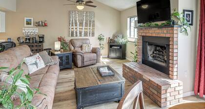 Walk to Golf & Trails! 'Aspen House' in Flagstaff